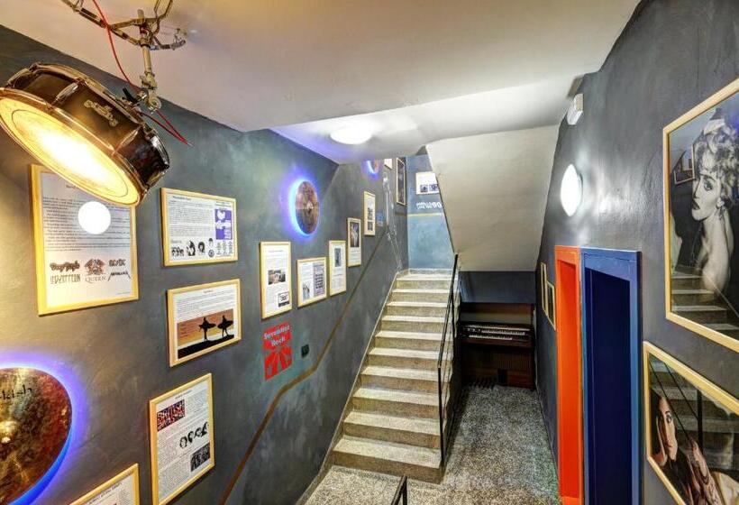 Номер Стандарт Трехместный, Rock Rooms Pula