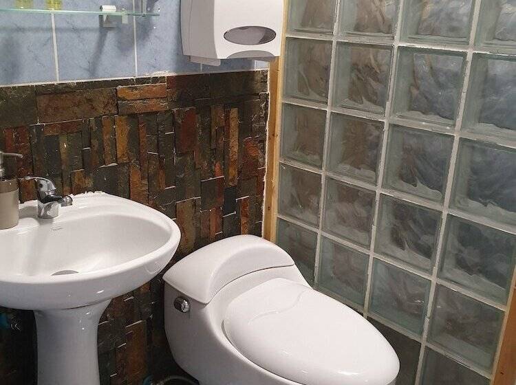 Номер Стандарт, Hostal Galvarino Puerto Natales