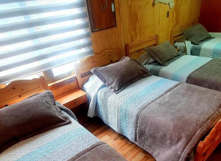 Четырехместный Номер Стандарт, Hostal Galvarino Puerto Natales