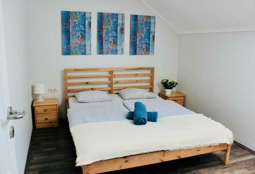 Номер Basic, Falling Lakes Hostel