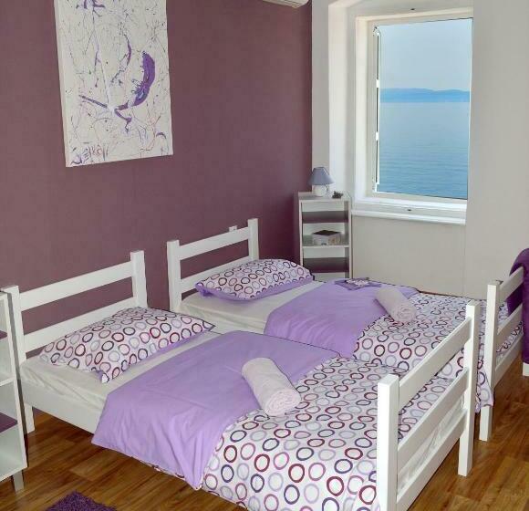 Номер Стандарт Совместная Ванная, Hostel Fun