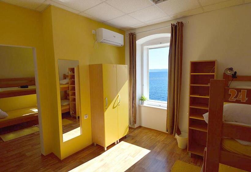 共用房间的床, Hostel Fun