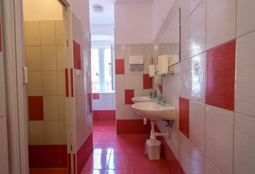 스탠다드 싱글 룸 공동욕실, Hostel Morcic