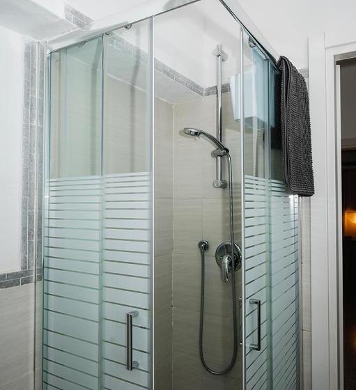 Chambre Quadruple Standard, B&b Pisaland