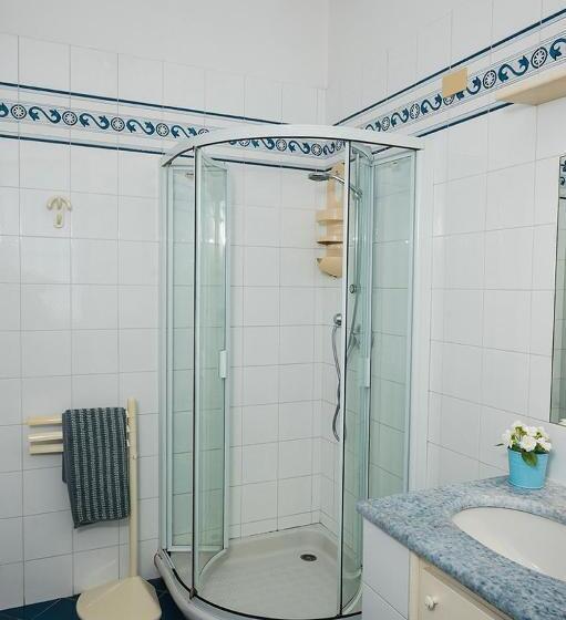 Chambre Standard Salle de Bain Extérieure, B&b Pisaland