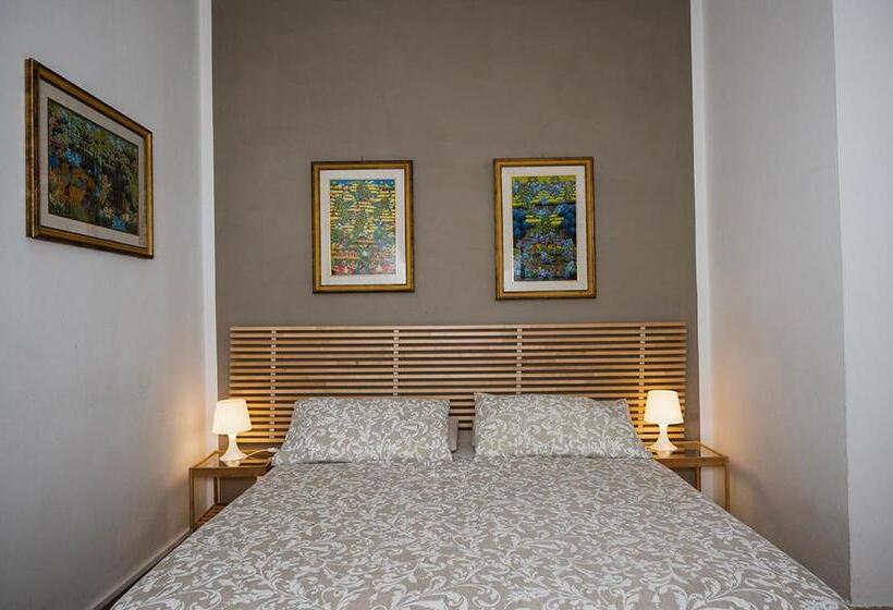 Chambre Standard Salle de Bain Extérieure, B&b Pisaland