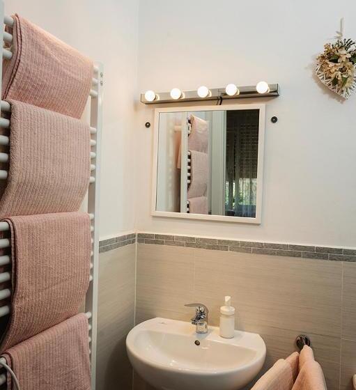 Chambre Quadruple Standard, B&b Pisaland