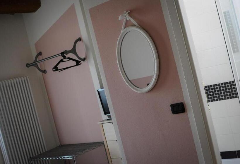 غرفة قياسية فردية, Locanda Merlaschio