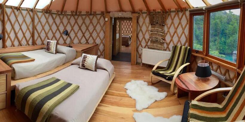 اتاق خانوادگی, Patagonia Camp