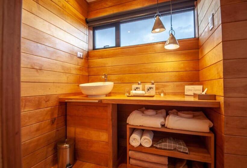 اتاق لوکس با چشم‌انداز دریاچه, Patagonia Camp