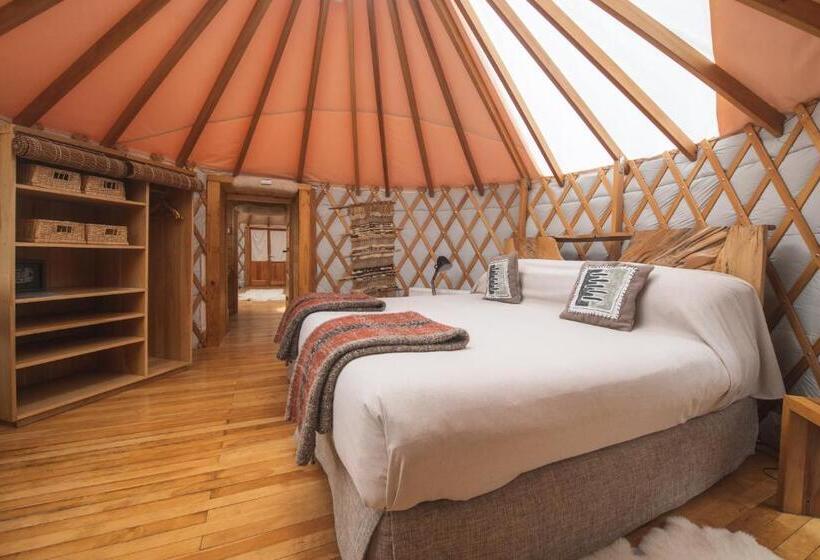 سوییت, Patagonia Camp