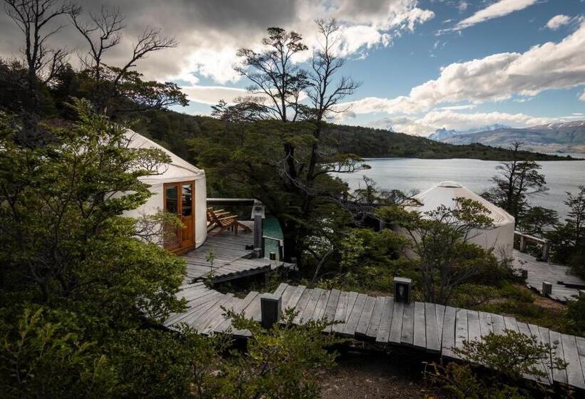اتاق لوکس با چشمانداز دریاچه, Patagonia Camp