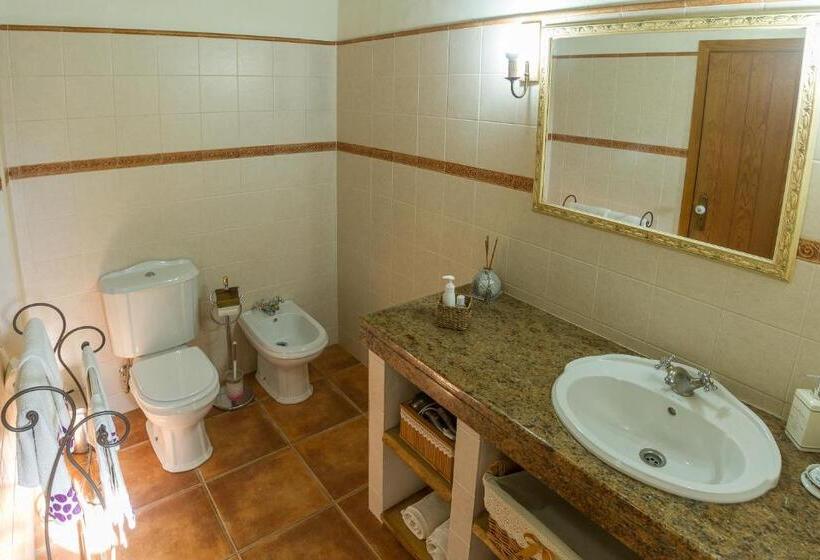 Номер Стандарт, Monte Chalaça   Turismo Rural