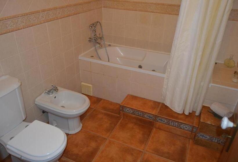 Люкс Повышенной Комфортности, Monte Chalaça   Turismo Rural