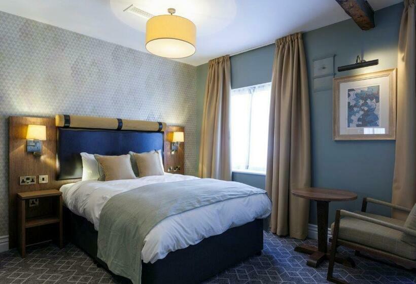 스탠다드 룸, The Greyhound Wetherspoon