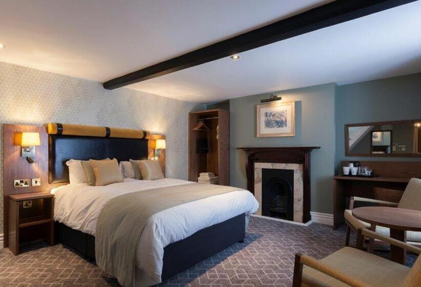 패밀리 룸, The Greyhound Wetherspoon