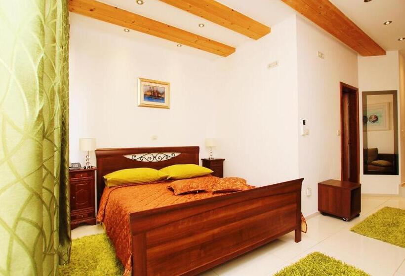 Номер Комфорт, Villa Kampanel