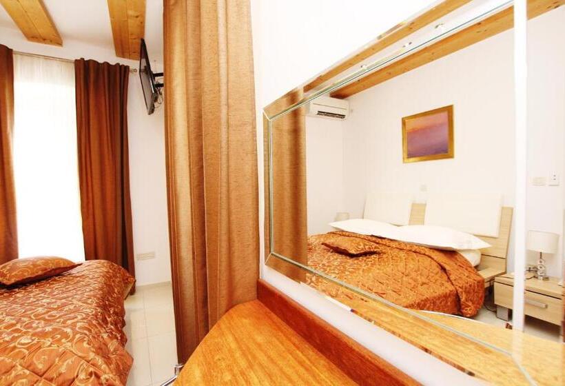 Люкс, Villa Kampanel