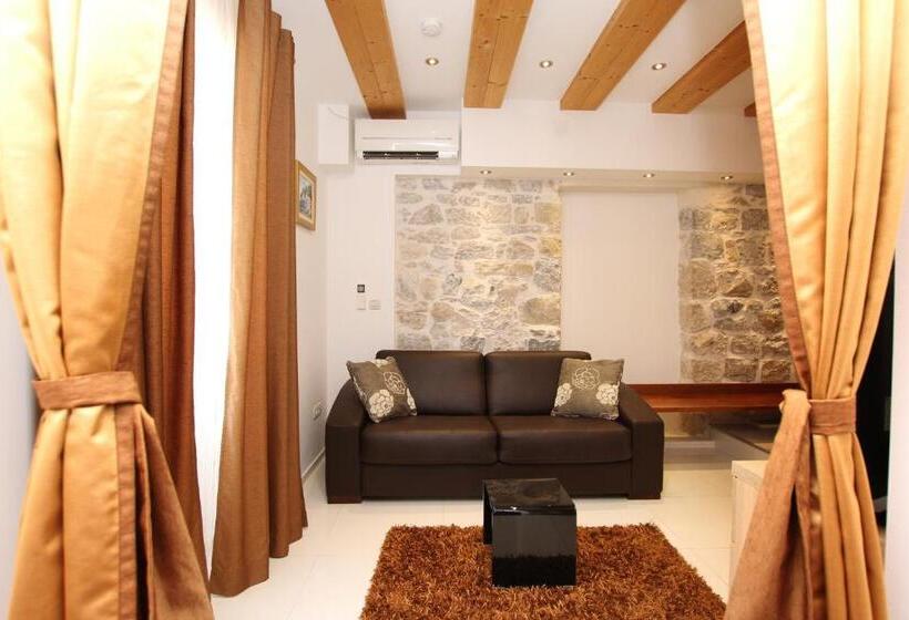 Люкс, Villa Kampanel