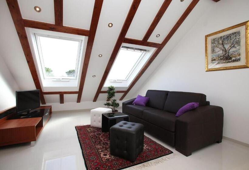 Апартаменты Пентхаус 1 Спальня, Villa Kampanel