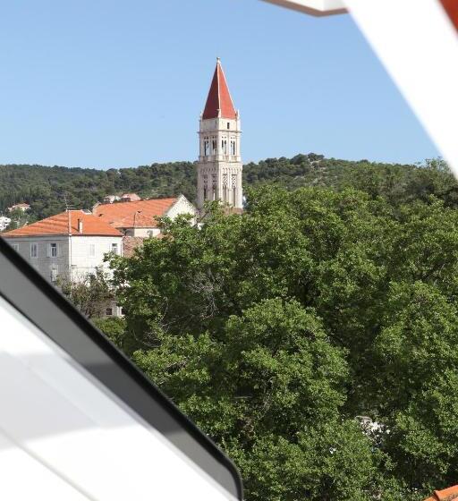 Апартаменты Пентхаус 1 Спальня, Villa Kampanel