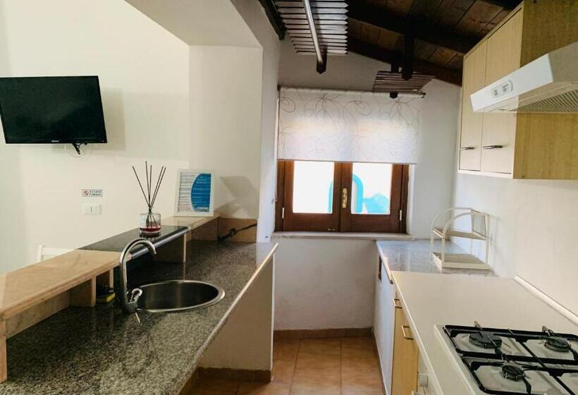 スーペリアスタジオ, Residence R&b Tyrrhenum