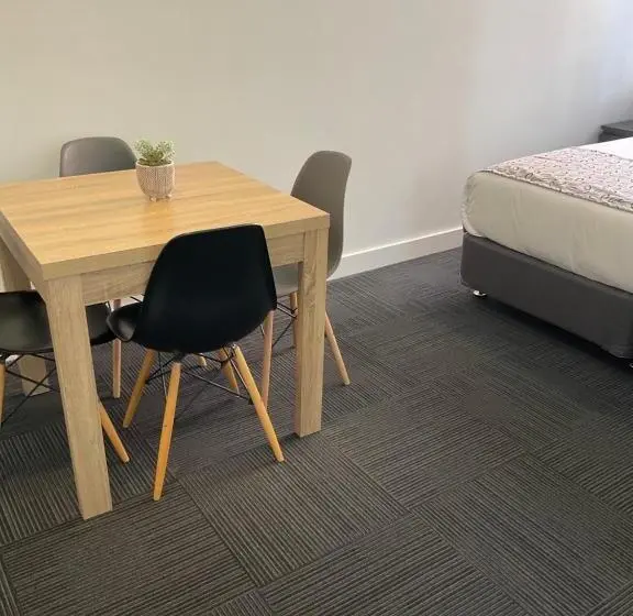 スタンダードスタジオ, Argyle Accommodation