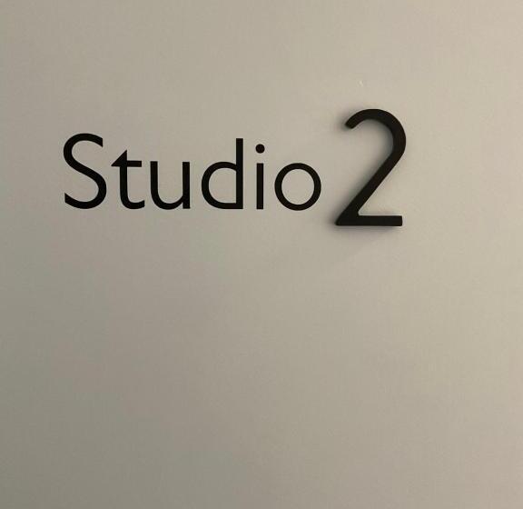 标准工作室, Argyle Accommodation