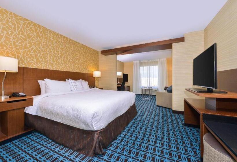 Люкс Кровать Кинг, Fairfield Inn & Suites By Marriott Coralville