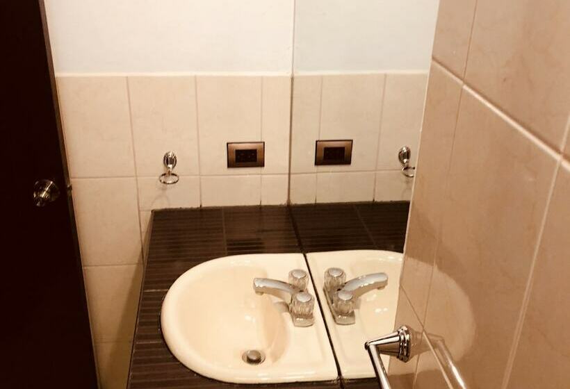 اتاق استاندارد, Hanaq Mayu