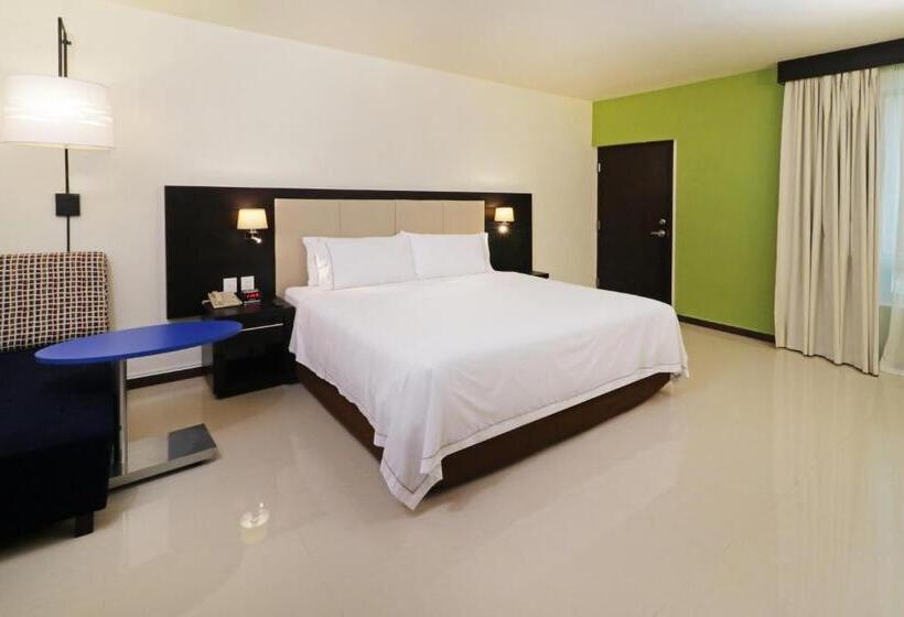 חדר סטנדרט, מיטת קינג, מותאם לאדם עם מוגבלויות, Holiday Inn Express   Tuxpan, An Ihg