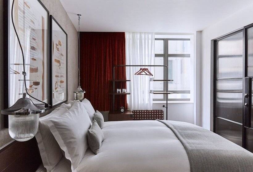 高级客房, Indigo London   1 Leicester Square, An Ihg