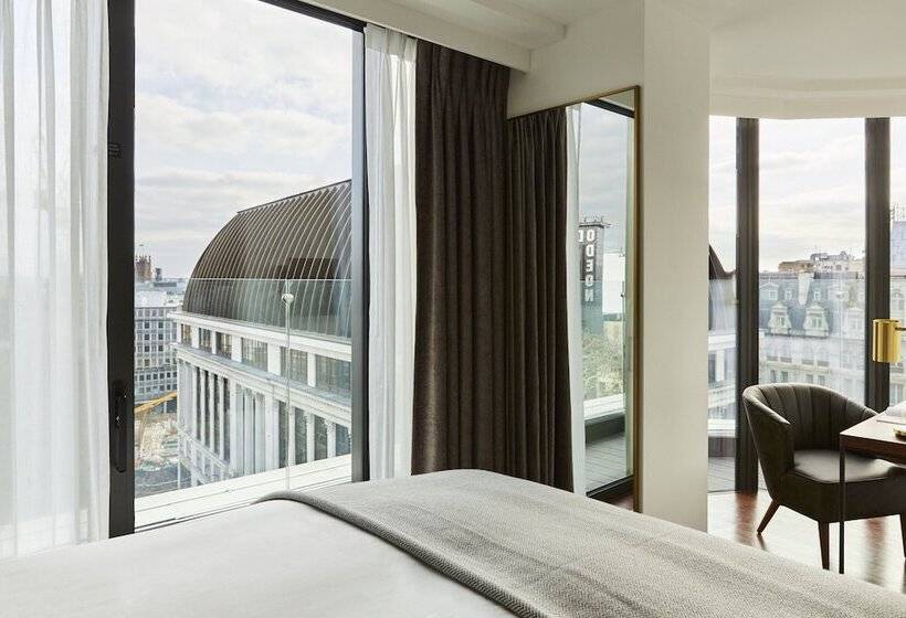 带城市景观的优质房间, Indigo London 1 Leicester Square, An Ihg