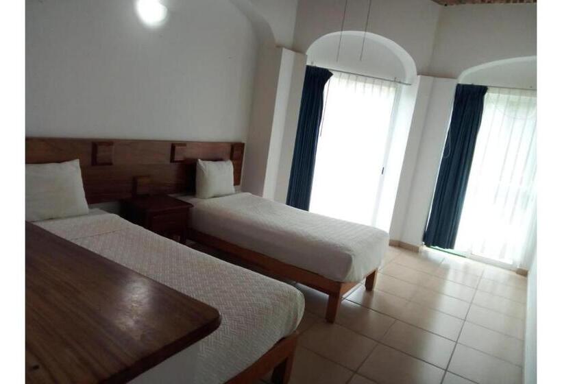 Habitació Estàndard 2 Llits Matrimoni, Capital O La Joya Del Lago