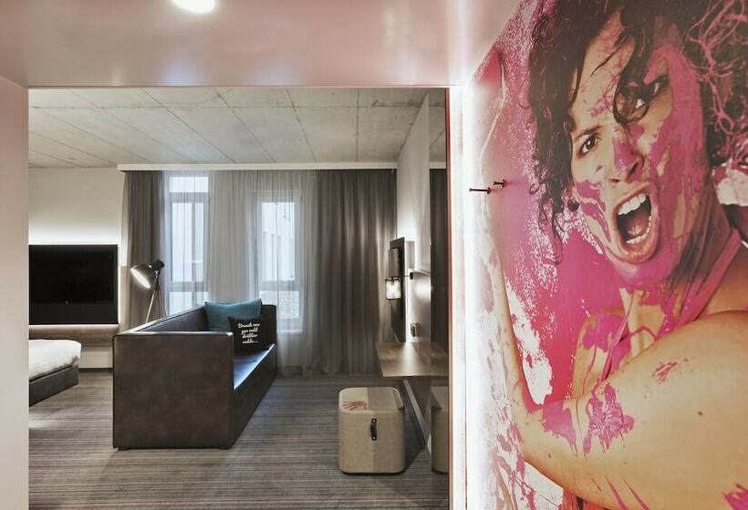 ファミリールーム, Moxy Frankfurt East