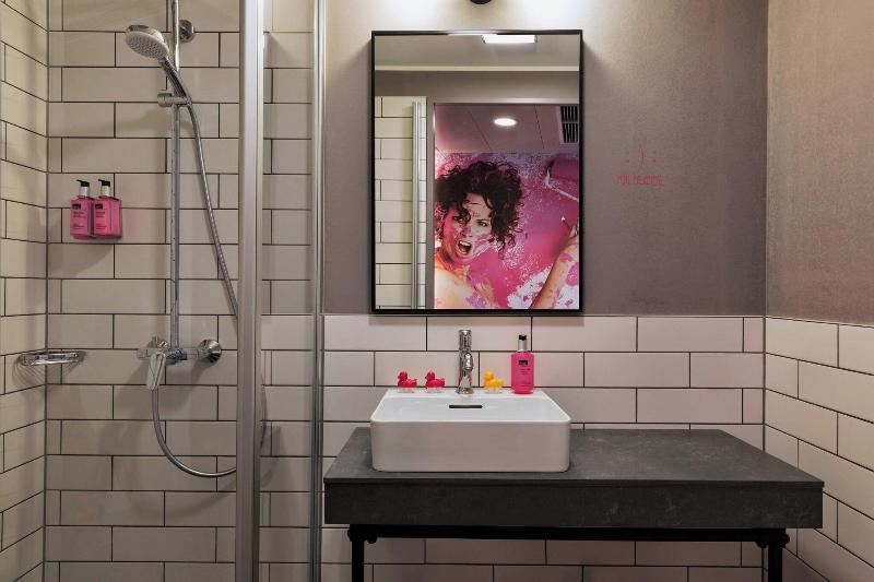 ファミリールーム, Moxy Frankfurt East