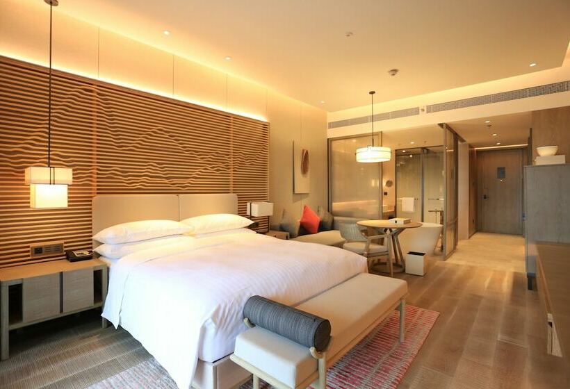 سوئیت اجرایی با چشم‌انداز دریا, Shenzhen Marriott Hotel Golden Bay