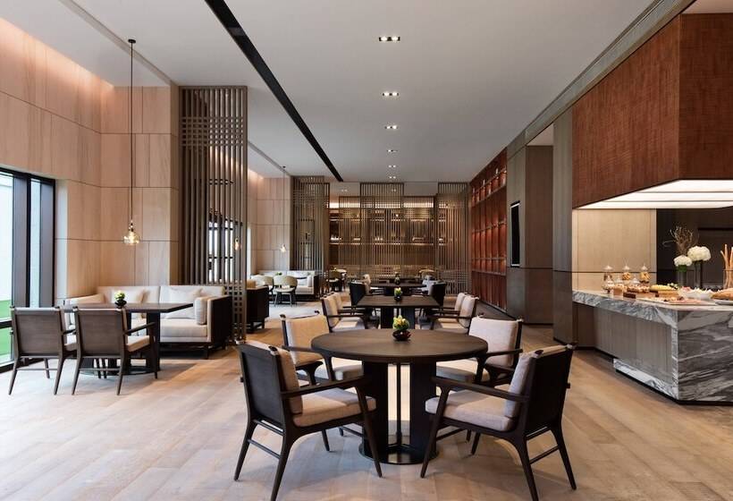 سوئیت اجرایی با چشم‌انداز دریا, Shenzhen Marriott Hotel Golden Bay