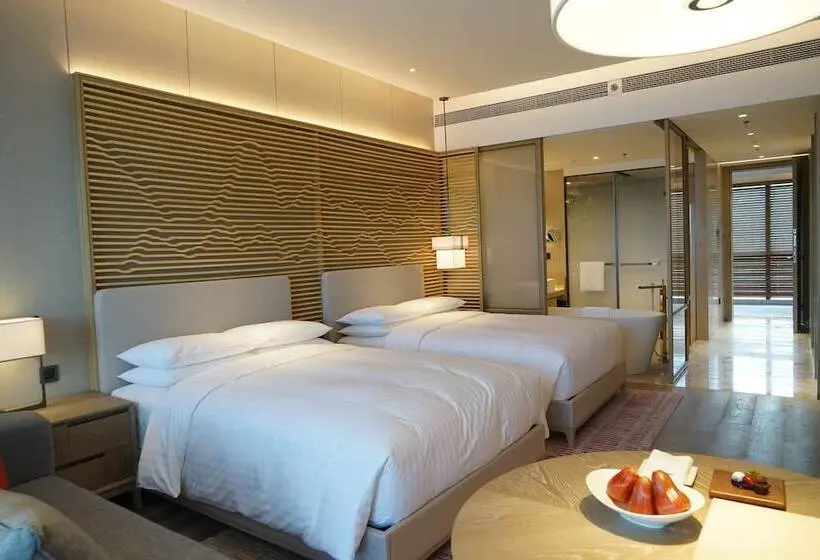２ダブルベッドのスタンダードルーム, Shenzhen Marriott Hotel Golden Bay