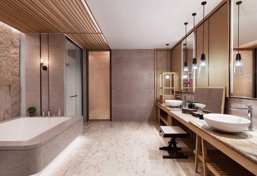 이그제큐티브 스위트, Shenzhen Marriott Hotel Golden Bay