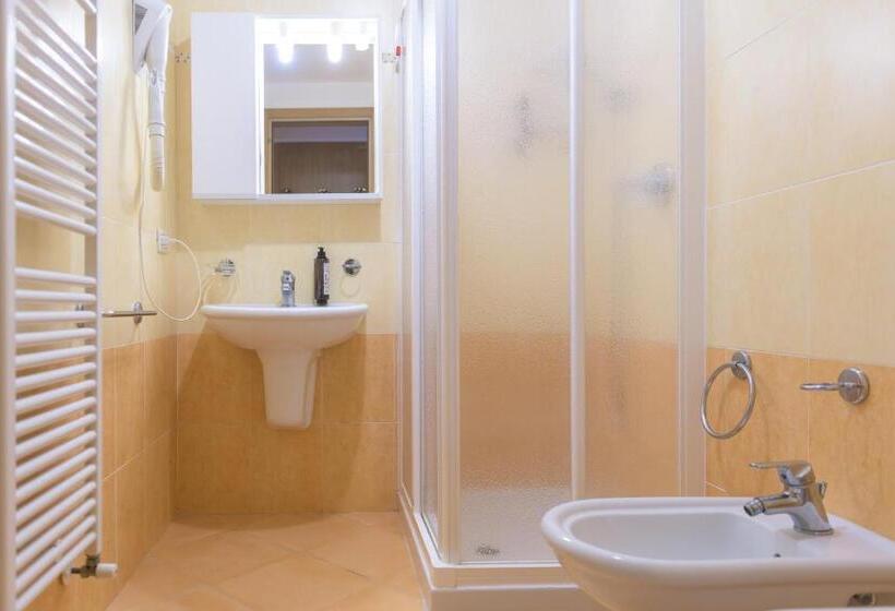 バルコニー付きスタンダードルーム, Antico Monastero