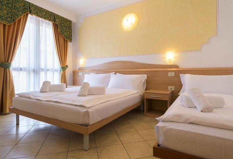 スタンダードトリプルルーム, Antico Monastero