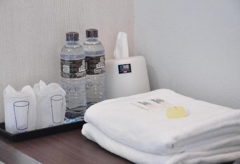 اتاق استاندارد با تخت بزرگ, C Room @ Airport By Choktawee