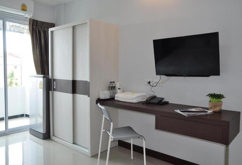 اتاق استاندارد با تخت بزرگ, C Room @ Airport By Choktawee