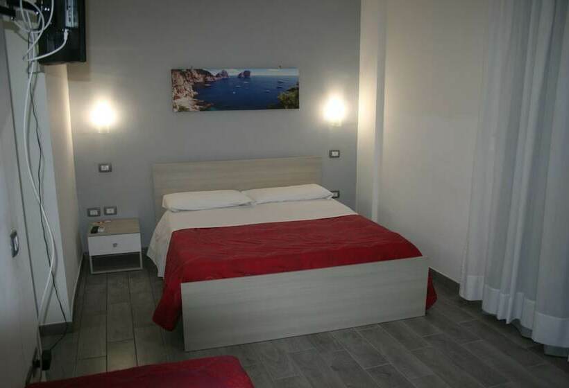 Номер Стандарт Трехместный, Coral Rooms