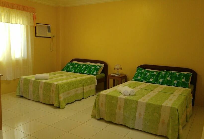 Quarto Familiar, Villa Almedilla Pension House