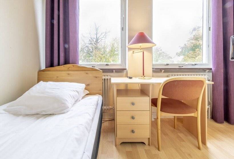 Семейный Номер, Västerbacken Hotell & Konferens