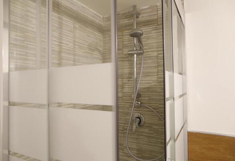 اتاق اکونومی, B&b Liberty 900