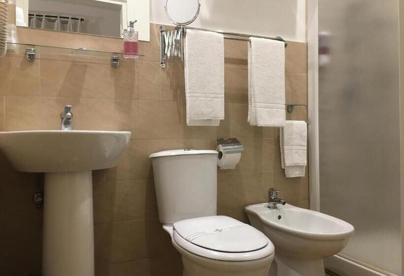 اتاق سوپریور خانوادگی, B&b Liberty 900