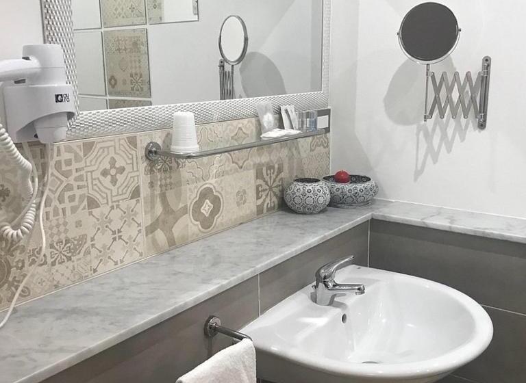 اتاق اکونومی, B&b Liberty 900